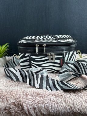 Behringer Zebra Print Travel Case Professional Cosmetic & Toiletry Organizer